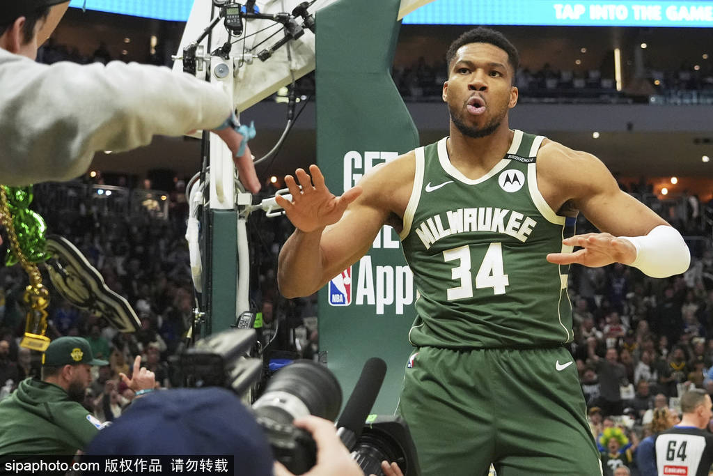 为了字母哥！曝尼克斯准备提出“海啸式”报价